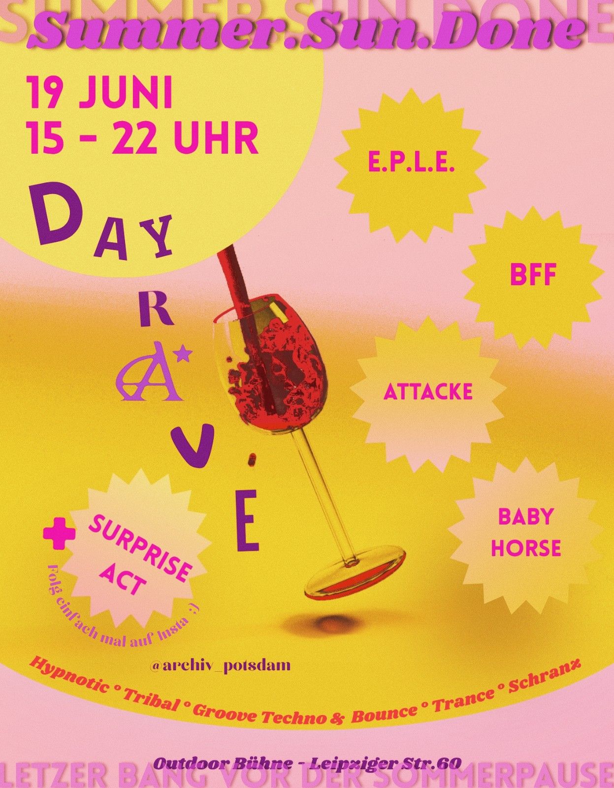 Ein gelb rosa Plakat mit einem langstieligen Cocktailglas und gezackten gelben Kresflächen auf denen die Artist stehen